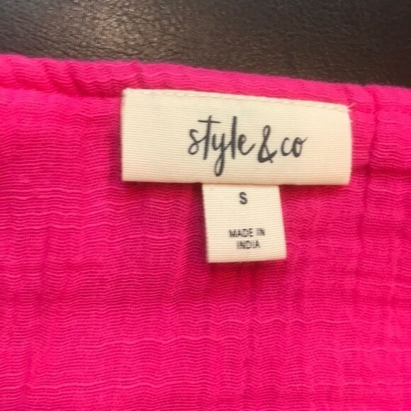 Style & Co Embroidered Cold-Shoulder Top women’s size small - Picture 6 of 6